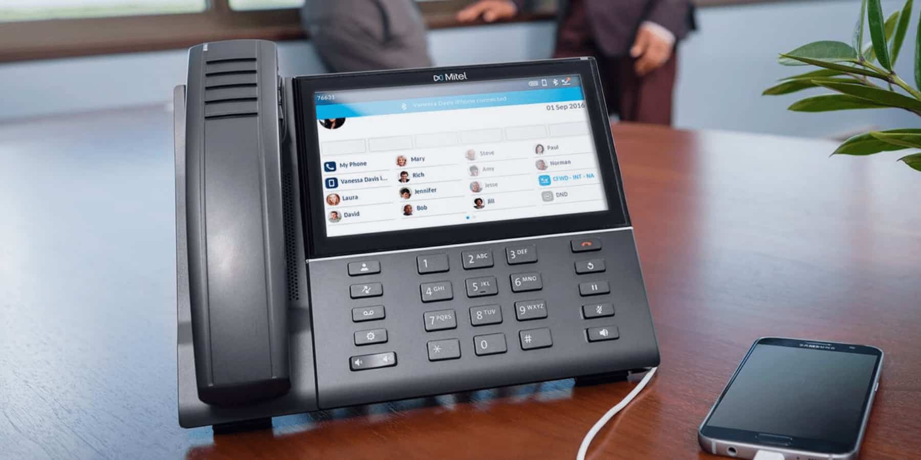 MiVoice MX-ONE unified communications on desk phone and mobile